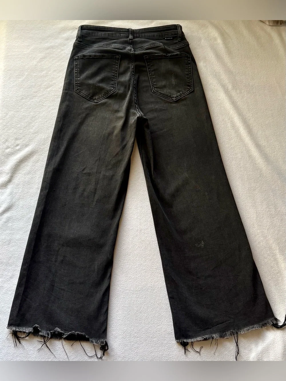Risen Cropped Wide Leg Stretch Jeans in Black - Picture 2 of 5